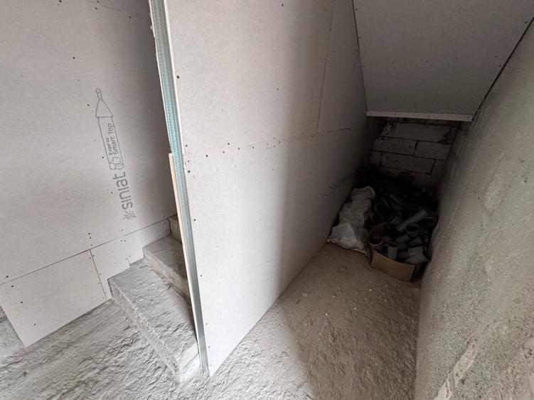 Promotie Casa P+1+M. 5 cam. Util 185mp. Teren 120mp - 9