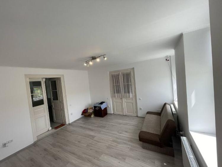 Casă de vânzare de 171 mp + teren 689 mp  în total 860 mp în Aiud, județul Alba - 3