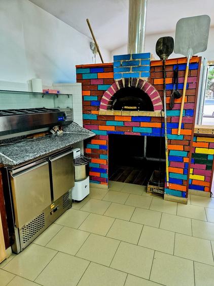 De inchiriat PIZZERIE - cuptor cu lemne. - 6