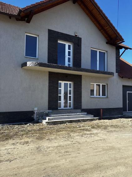 Imobil pentru locuit sau afacere! - 1