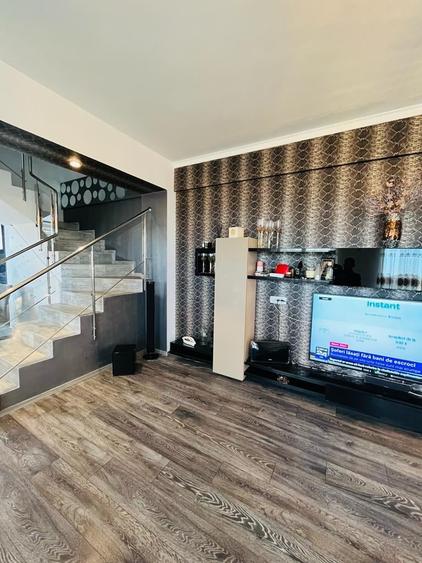 VILĂ TIP DUPLEX – PALAZU MARE VEDERE LA LAC 250000 € - 5