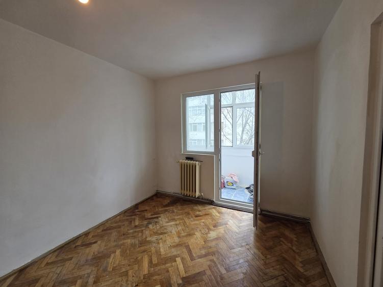 Apartament 3 camere-Etaj 2-Alexandru cel Bun - 1