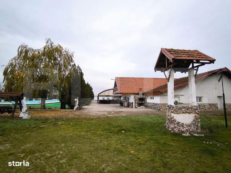 Proprietate multifunctionala, 1.850 mp utili, 23.750 mp teren, zona Br - 4