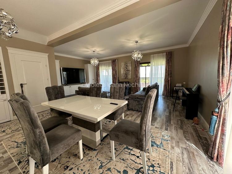 Casă de închiriat, 5 camere, 4 băi, 180 mp, Dezmir