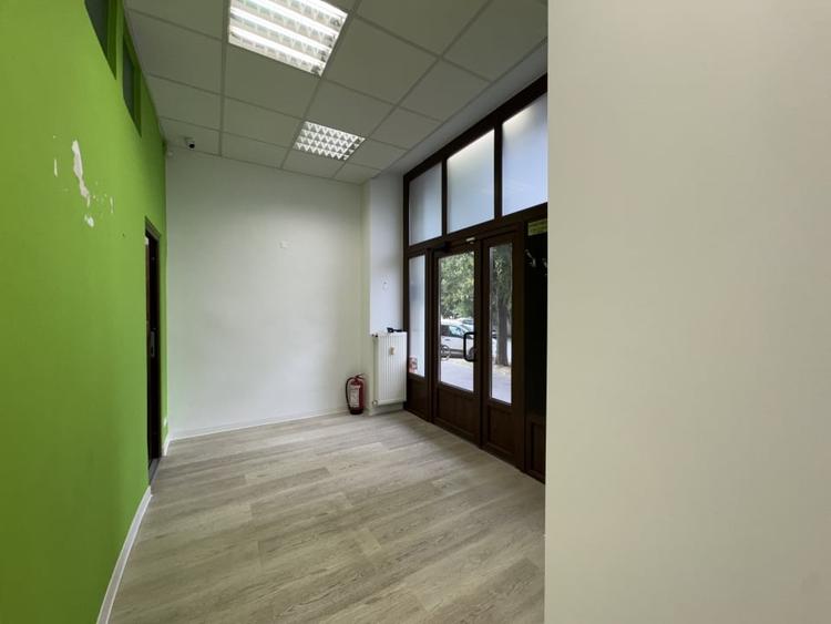 Spatiu Comercial cu vitrina- Zona Modern, Comision 0 - 2