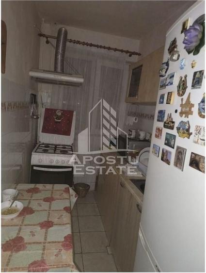 Apartament cu 3 camere, semidecomandat,etaj intermediar Sagului - 6