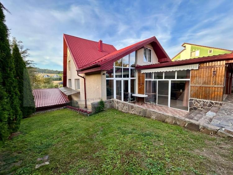 Casa moderna cu design deosebit,situata intr-o zona linistita. - 5