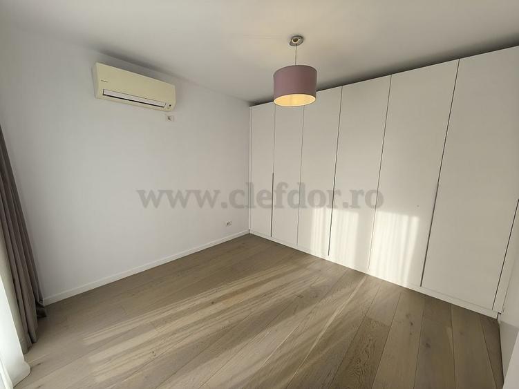 Vilă cu Piscina in Tunari - 21