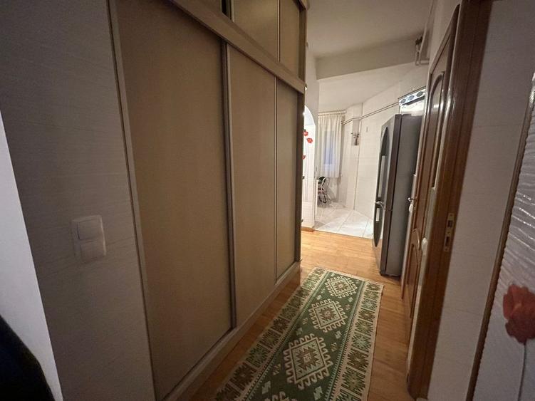 3 Camere Ultracentral 2 minute de Metrou Univestitate - 6