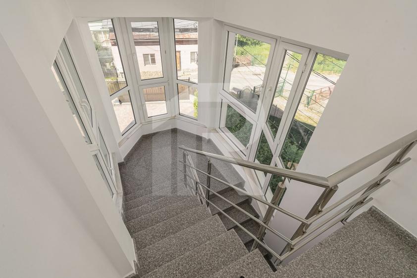 Vila de vanzare in Busteni – 8 dormitoare, vedere directa spre Crucea Caraiman! - 25