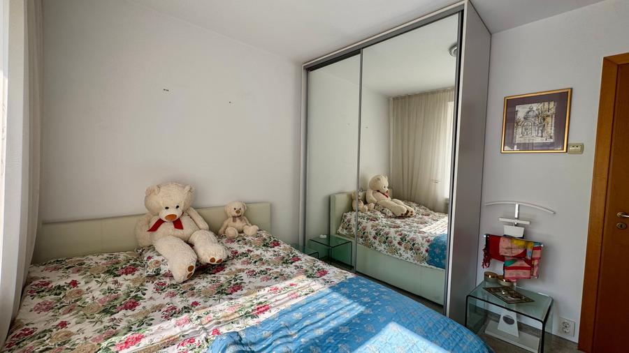 Vis avis cladire CEC, bloc 1980, unic, f. rar in piata - 11