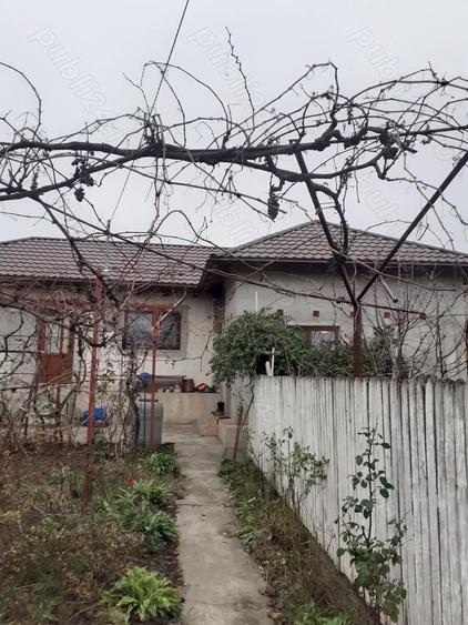 Se vinde casa + anexa cu posibilitatea vandute separat - 2