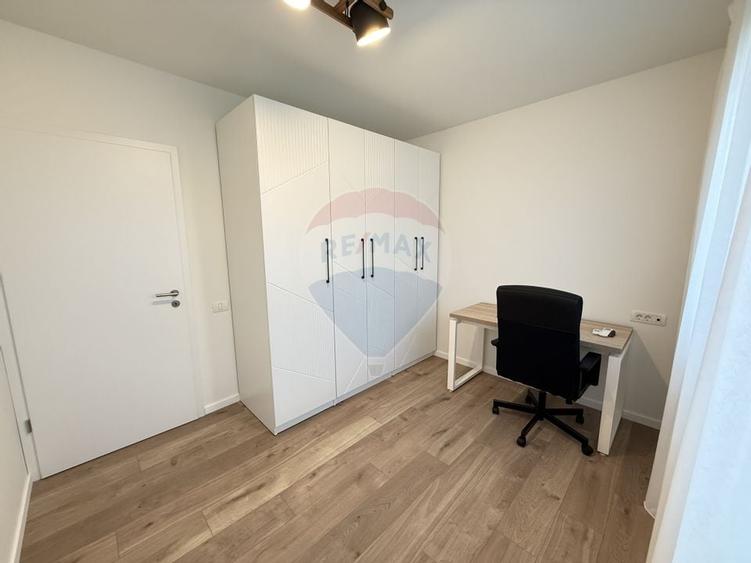 Apartament cu 4 camere de închiriat în zona Giurgiului - 14