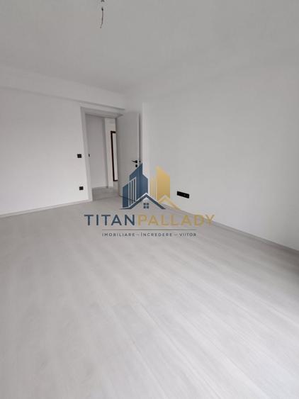 Apartament cu 3 camere decomandat în Theodor Pallady