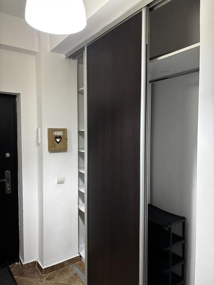 Garsonieră decomandată în Dobroești