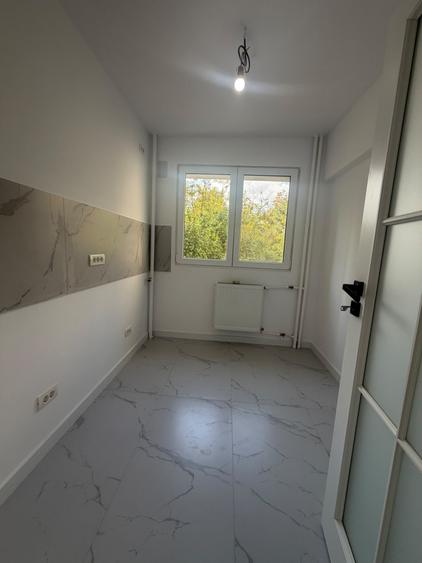 Apartament cu 2 camere semidecomandat în Titan