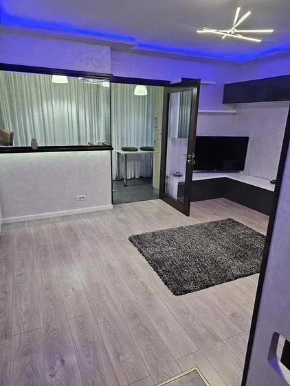 Apartament cu 2 camere semidecomandat în Exterior Vest