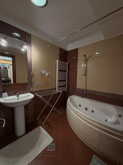 Apartament cu 3 camere, mobilat în Șoseaua Nordului