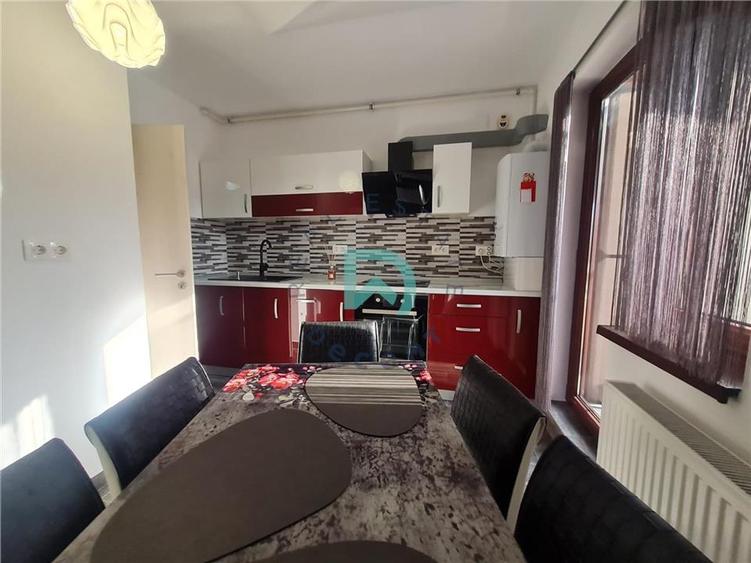 Apartament cu 2 camere decomandat, mobilat în Tractorul