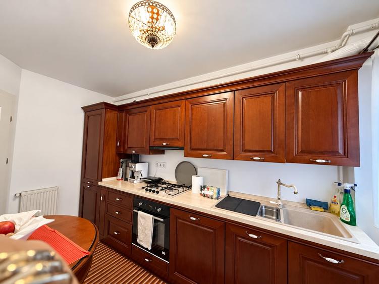 Apartament cu 2 camere decomandat, mobilat în Ștrand