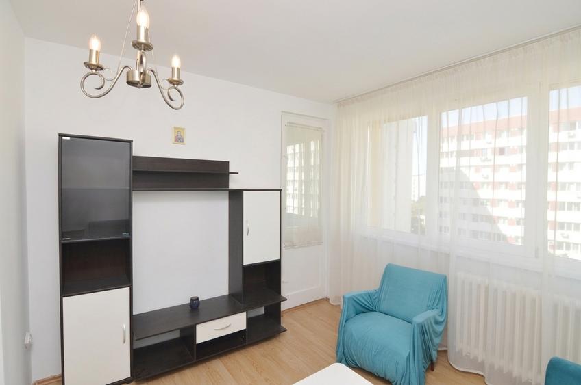 Apartament cu 2 camere decomandat în Lacul Tei