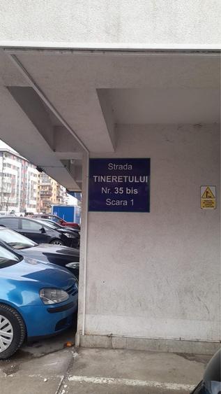 Apartament cu 2 camere semidecomandat în Roșu