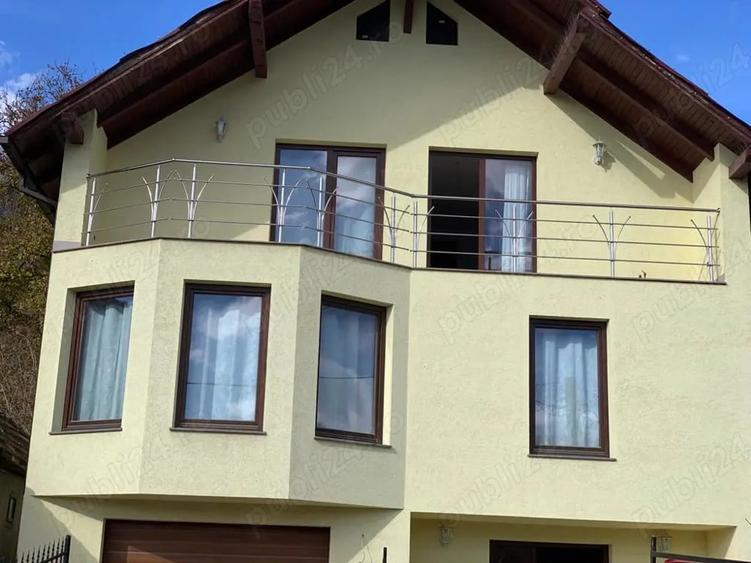 Casă cu 4 camere în Central