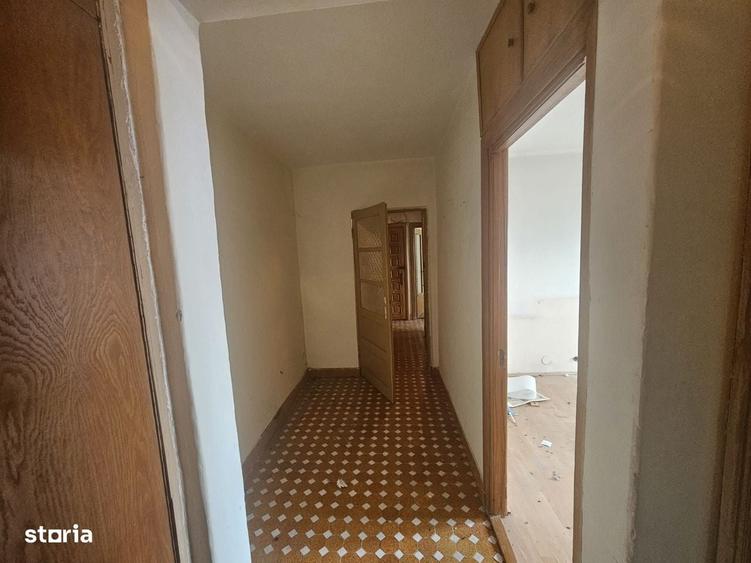 Apartament spatios 3 camere, 2 bai si 2 balcoane Craiovei, Gh. Doja - 16