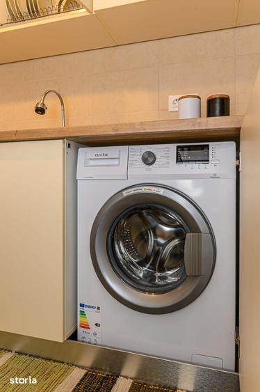 Apartament cu 2 camere decomandat în Tractorul