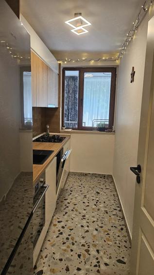 Apartament cu 2 camere semidecomandat în Pajura