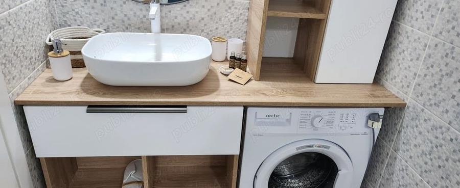Apartament cu 3 camere decomandat în Olimp