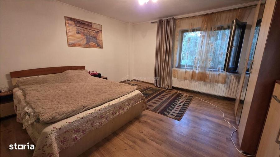 Casă cu 4 camere în Albești