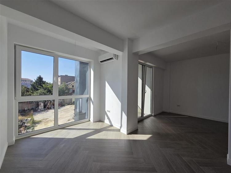 Apartament cu 2 camere decomandat în Cantemir