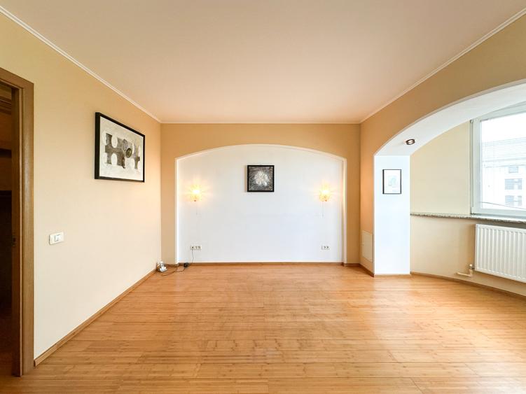 Apartament cu 2 camere semidecomandat în Calea Plevnei