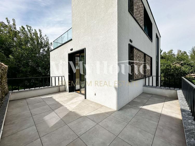 Casă individuală cu 5 camere cu Piscina în Pipera