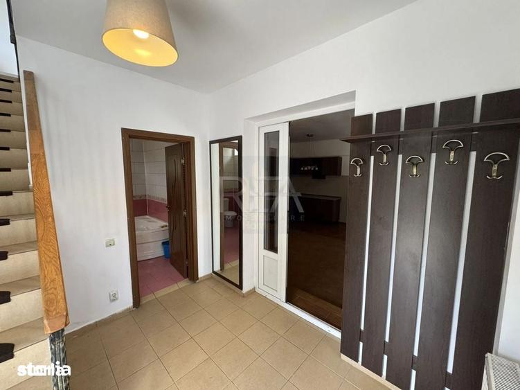 Casă cu 4 camere în Regie