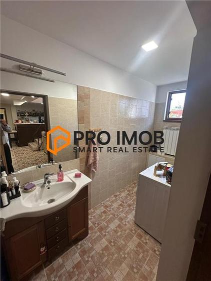 Casă individuală cu 5 camere cu Teren 960 Mp în Câmpineanca