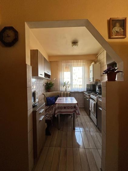 Apartament cu 2 camere decomandat în Deve