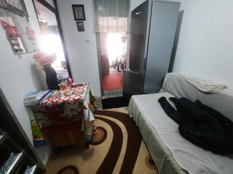 VANZARE GARSONIERA SEBASTIAN- RAZOARE - 5