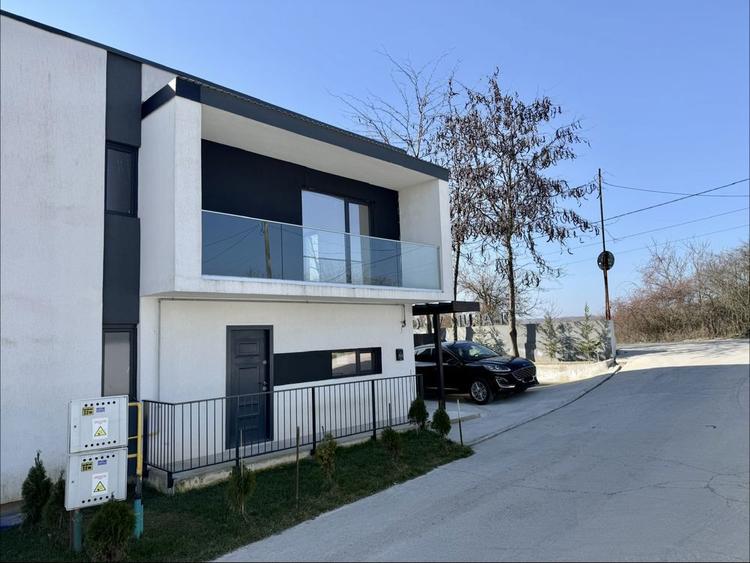 Casa 4 camere in complex rezidential Dealul Viilor Dragasani - 1