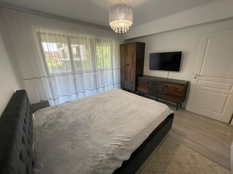 Decomandat - 2 Camere - Parcare - Prima inchiriere - CUG - 13