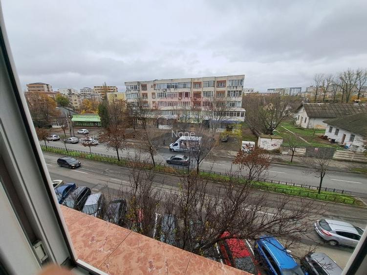 3 camere de inchiriat, zona Consul