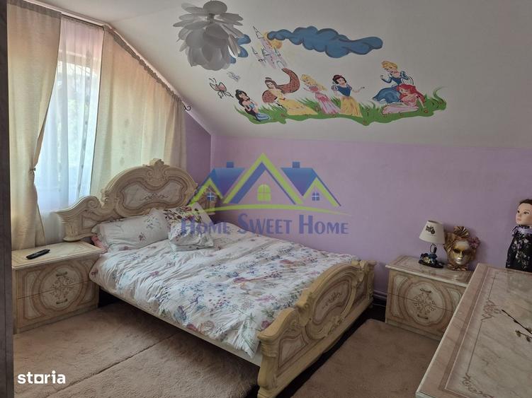 Casă cu 4 camere în Central