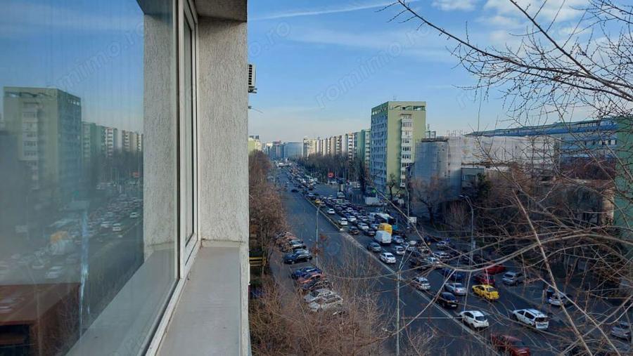 Apartament cu 2 camere decomandat în Cantemir