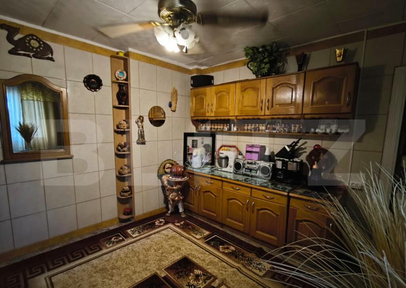 Casa 9 camere, 200 mp utili, zona Bd. Titulescu - 23