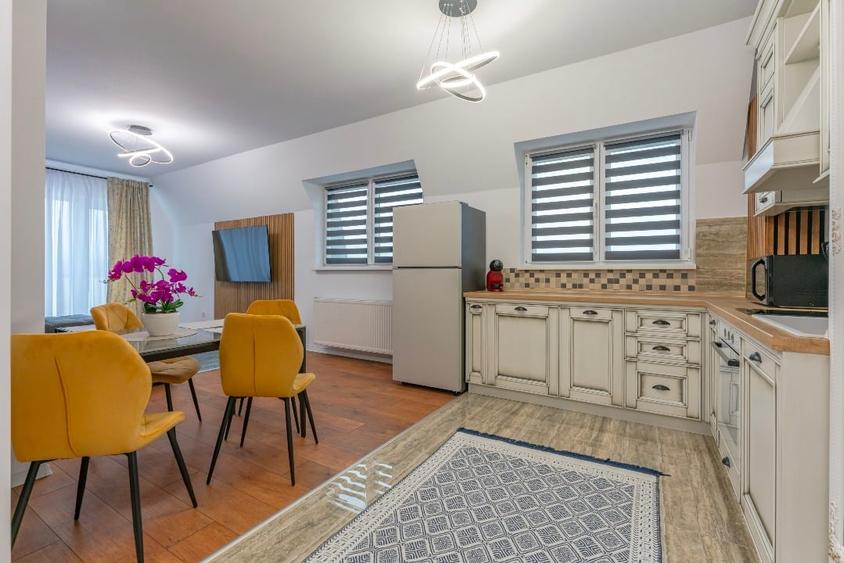 Penthouse cu terasă panoramică în Râșnov - 2