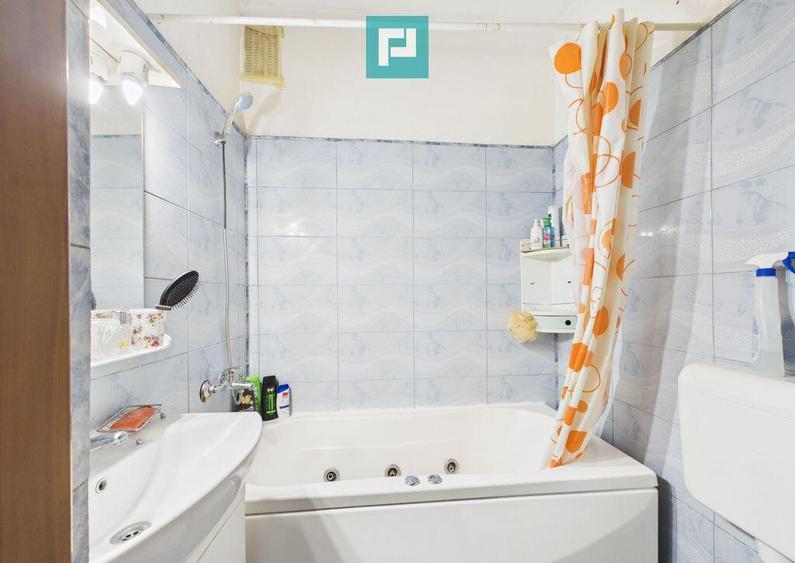 Casa cu 6 camere in Parneava - 10