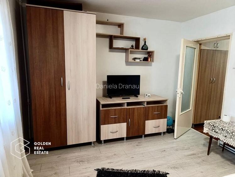 Apartament o camera, suprafață 45 mp, Zona Gării, centrala proprie