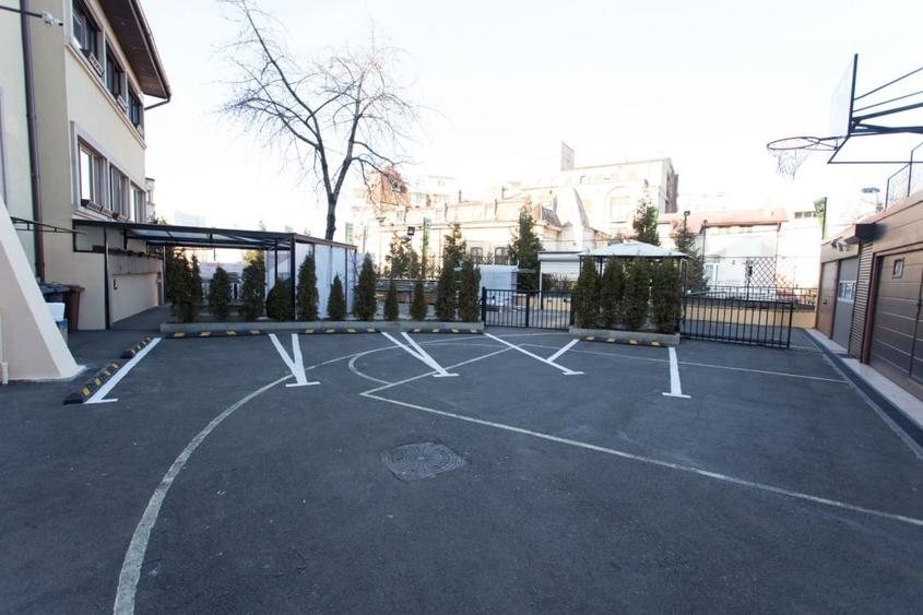 INCHIRIERE SPATIU PENTRUN BIROURI, ZONA PARCUL CAROL, LA DEMISOLUL UNEI VILE - 18