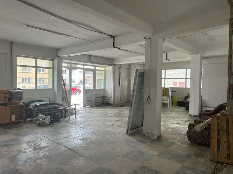 Spatiu comercial - 3